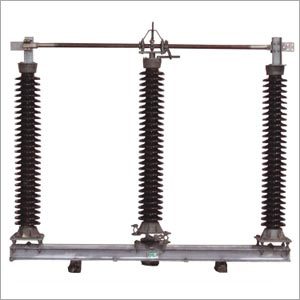 Double Break Centre Rotating Isolators