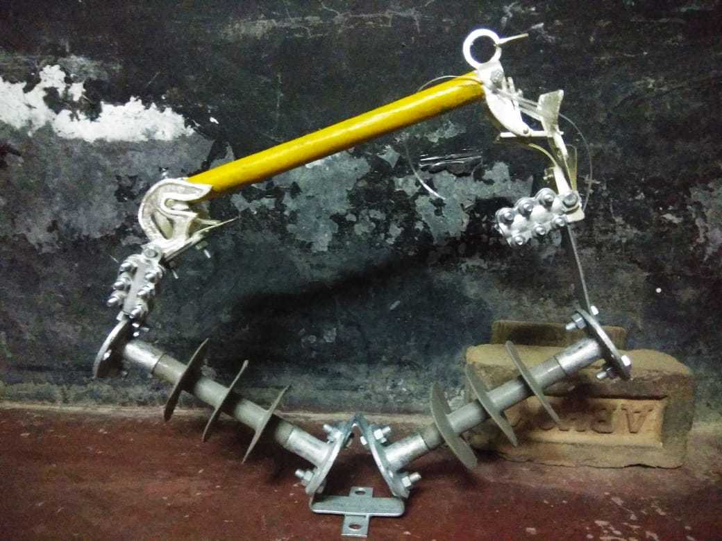 11 Kv Polymer Drop Out Fuse Application: Pole Line Fittings And Substation Fittings