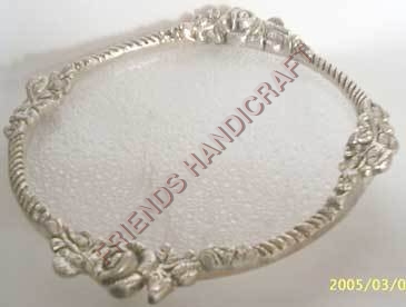 छोटी गोल ट्रे