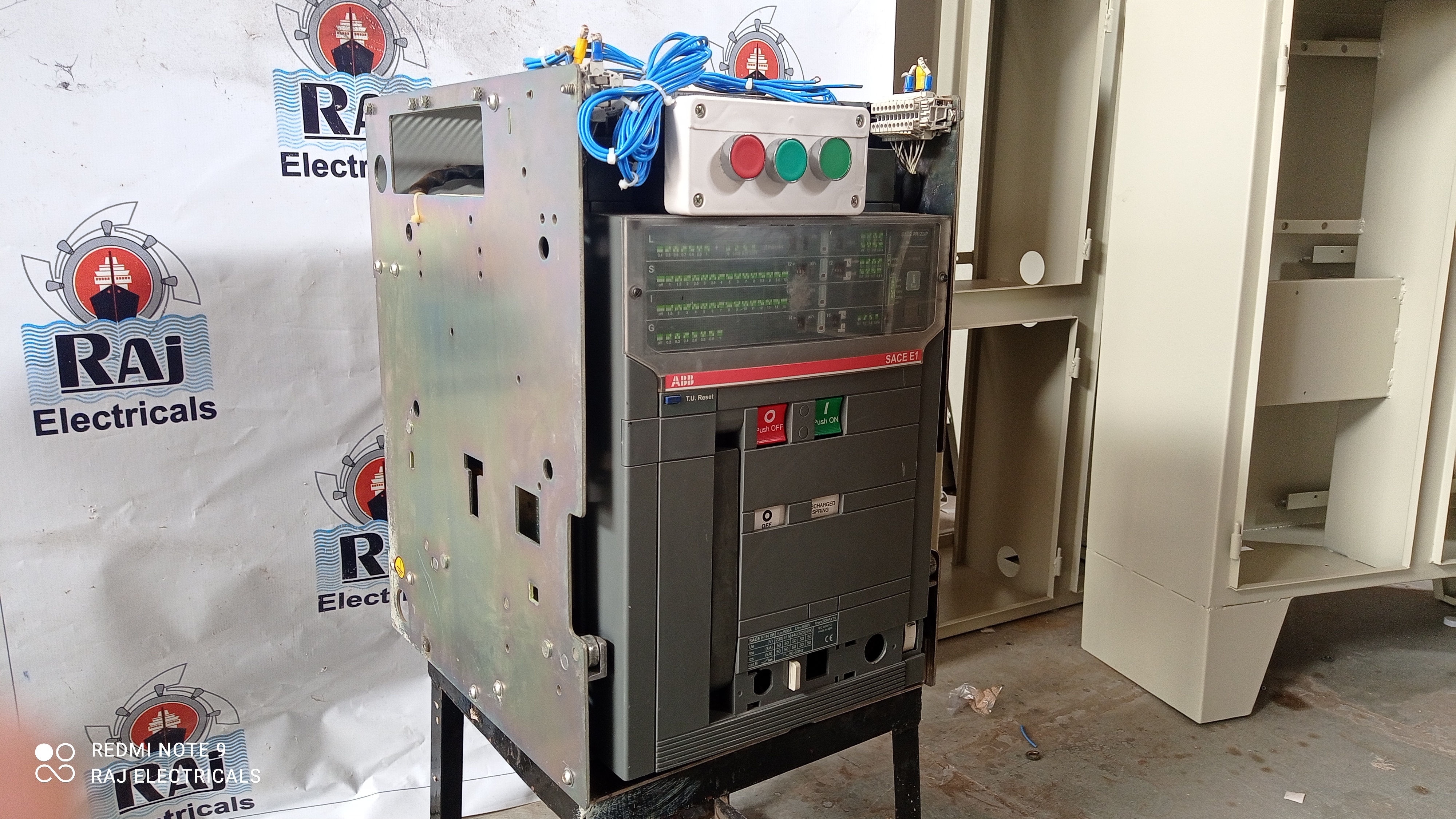 Abb Air Circuit Breaker - 800a