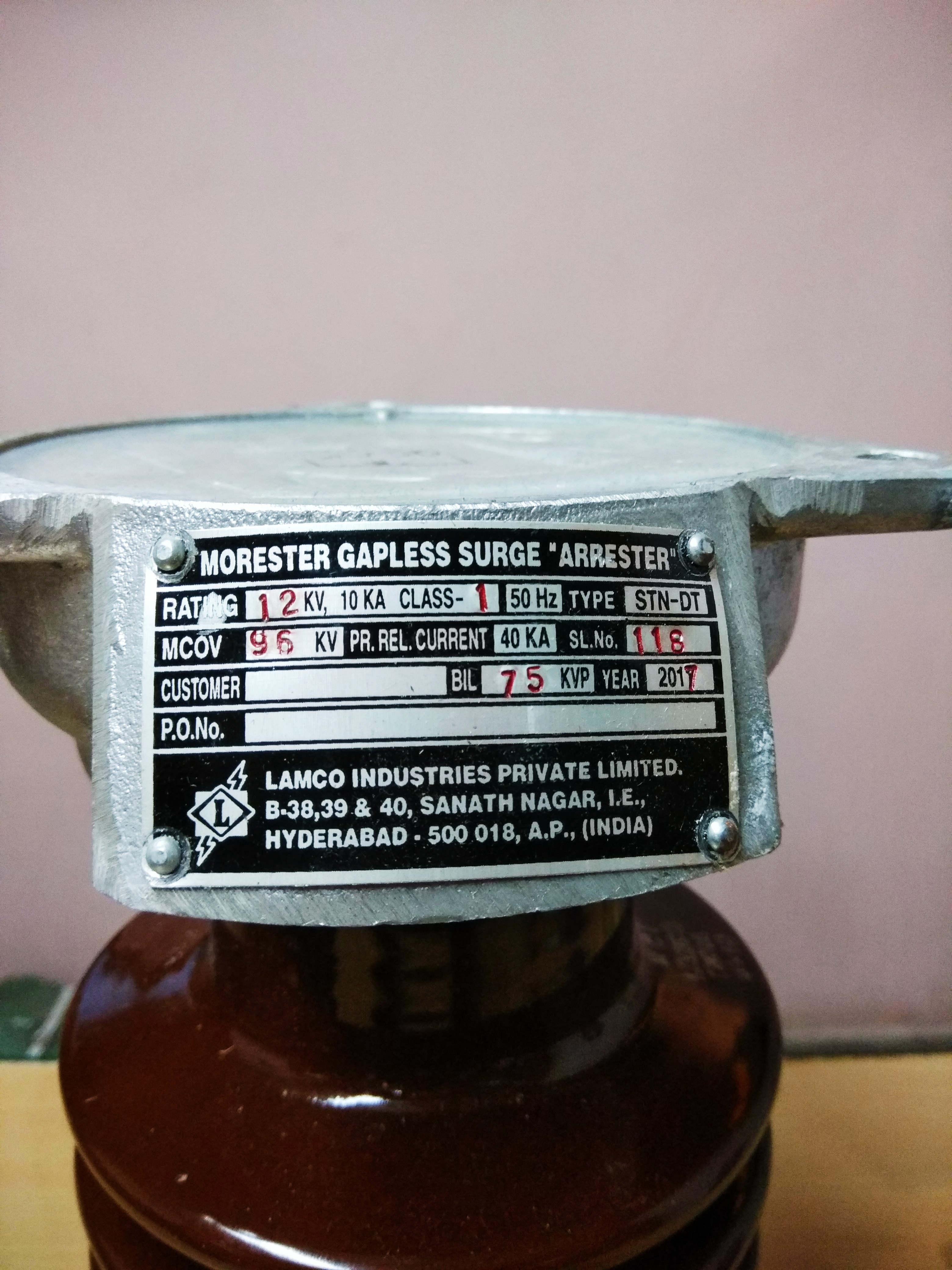 12 Kv Porcelain Lightning Arrester Application: Substation Fittings