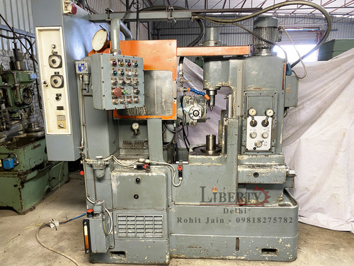 CIMA P4-AU Gear Hobbing Machine