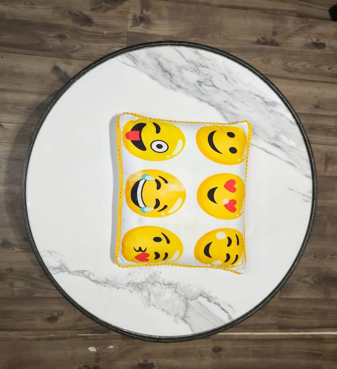 Expression Emoji Printed Cushion Cover With Filler Size 30*30cms