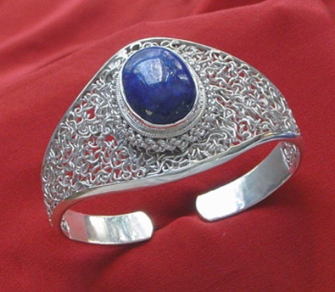 Silver Cuff Bangle Gender: Women