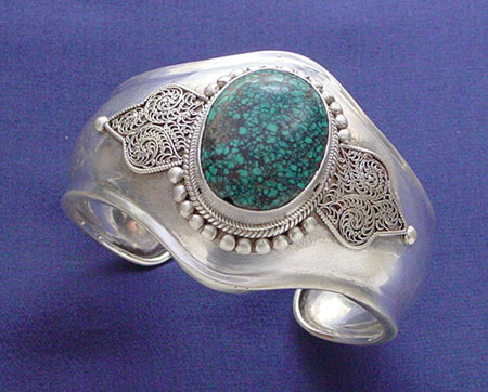 Silver Cuff Bangle Gender: Women