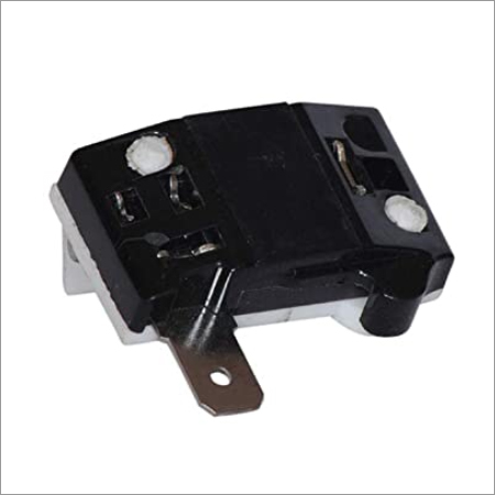 रिले कॉन्टैक्ट लोड के साथ कंप्रेसर ओवरलोड: लो पावर