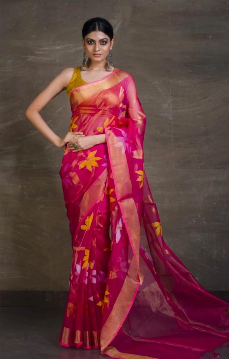 Rasum Moslin Jamdani Saree At 3900
