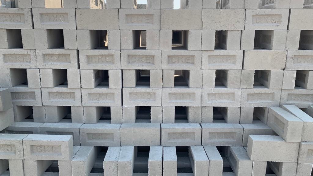 Fly Ash Cement Bricks - 9" X 4" X 3" | Eco-friendly Gray Cement Material, Water & Heat Resistant, Less Weight, Enhanced Strength