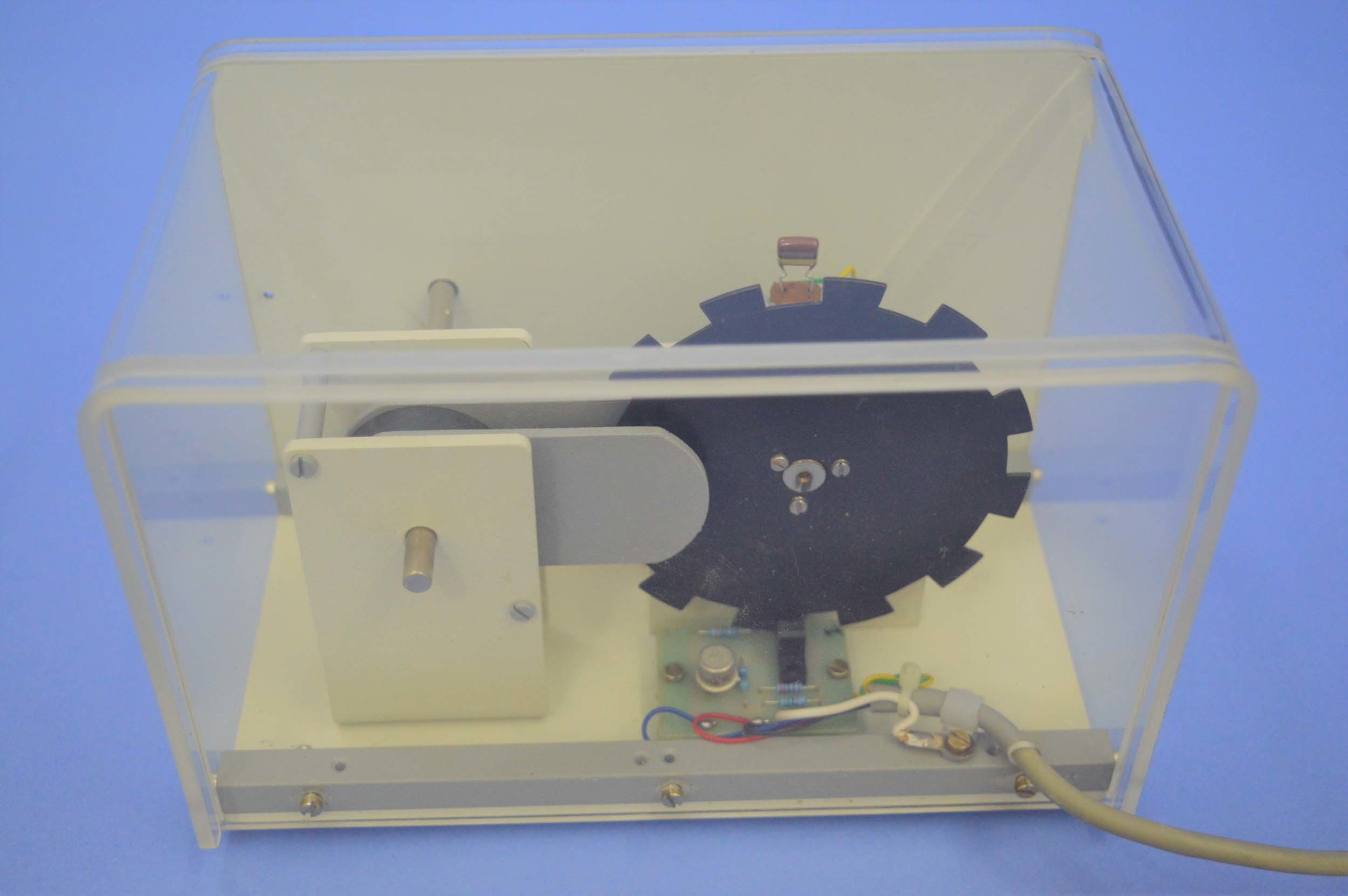 Dc Speed Control System - Electronics Material, 20 Kg Weight, Grey Color | Digital Display, Closed Loop Control With Eddy Current Brake, Matlab Interface, Built-in Pi-controller, Optical Speed Measurement