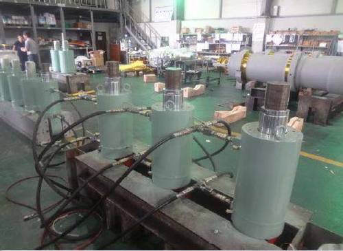 Hydraulic Cylinder - Heavy-Duty Steel, 10-Inch Stroke Length, Enhanced Pressure Resistance - Precision Engineering for Reliable Performance