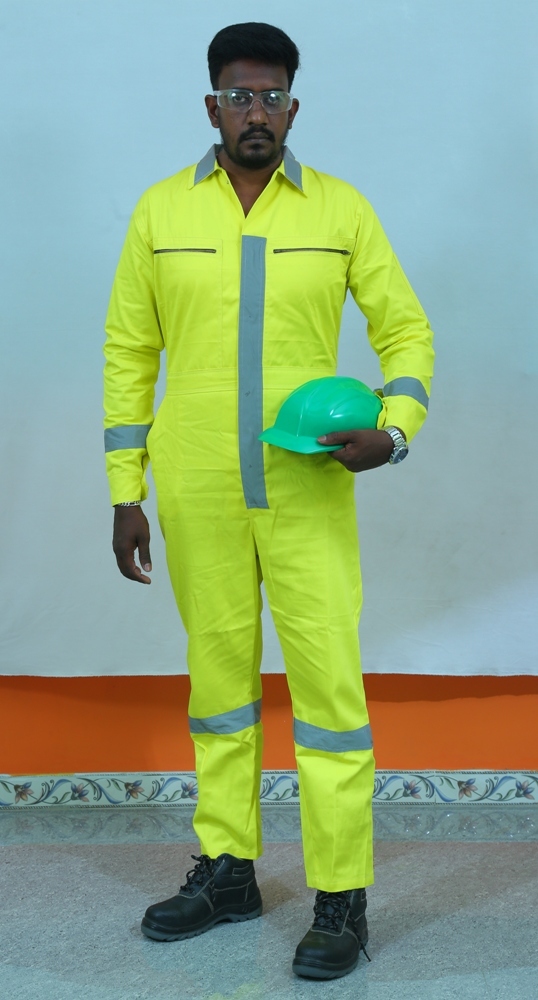 Coverall With Reflector Age Group: 18-45