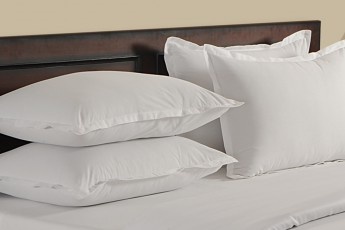 Fiber Pillow - Color: White And Dyed