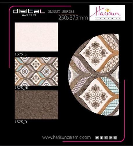 बाथरूम टाइल्स का साइज़: 10 X 15 इंच