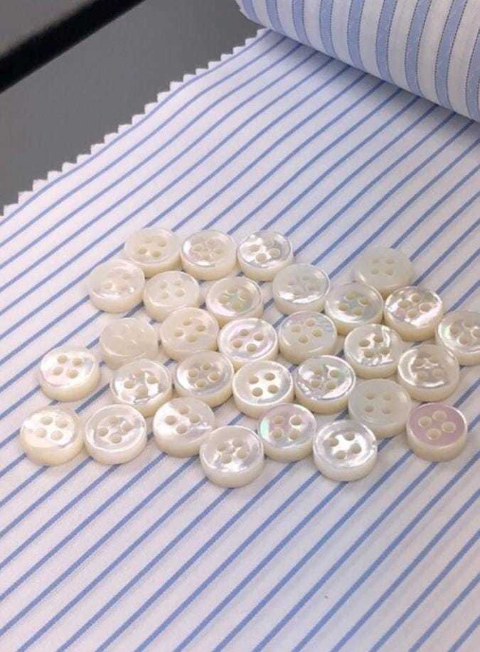 Ocean Pearl Buttons - Color: White Color