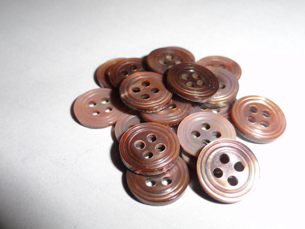 Brown Mother Of Pearl Shell Buttons - 16l Round Flatback | 4 Holes, Brown Plastic With Lace Closure