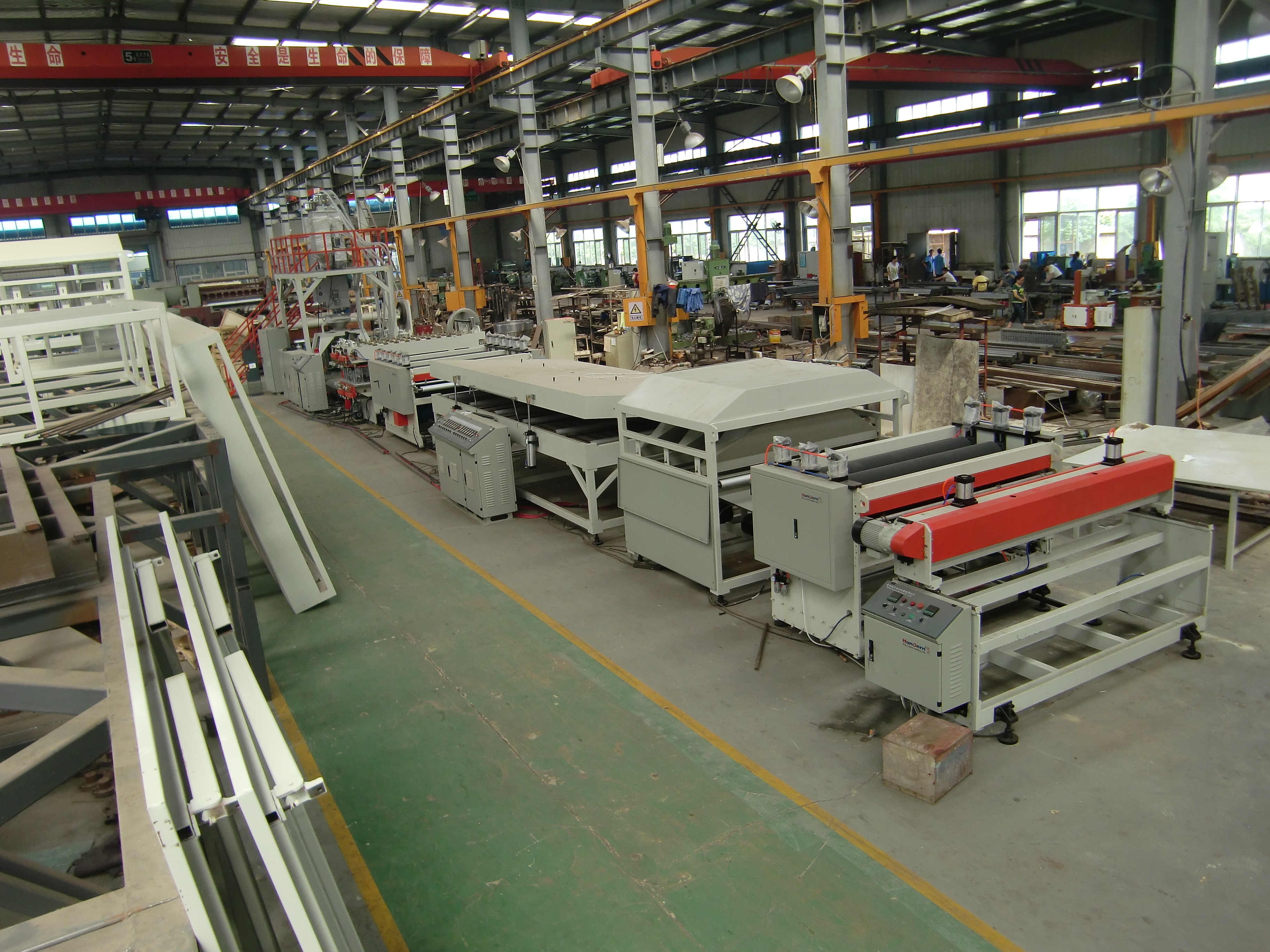 Plastic Hollow Universal Sheet Making Machine - Pp, Pe, Pc, Abs, Ps, Pmma | 22x2x2.2m Dimension, 120mm Screw Diameter, 400 Capacity, Automatic, Plc Control, 2-year Warranty, Direct Drive