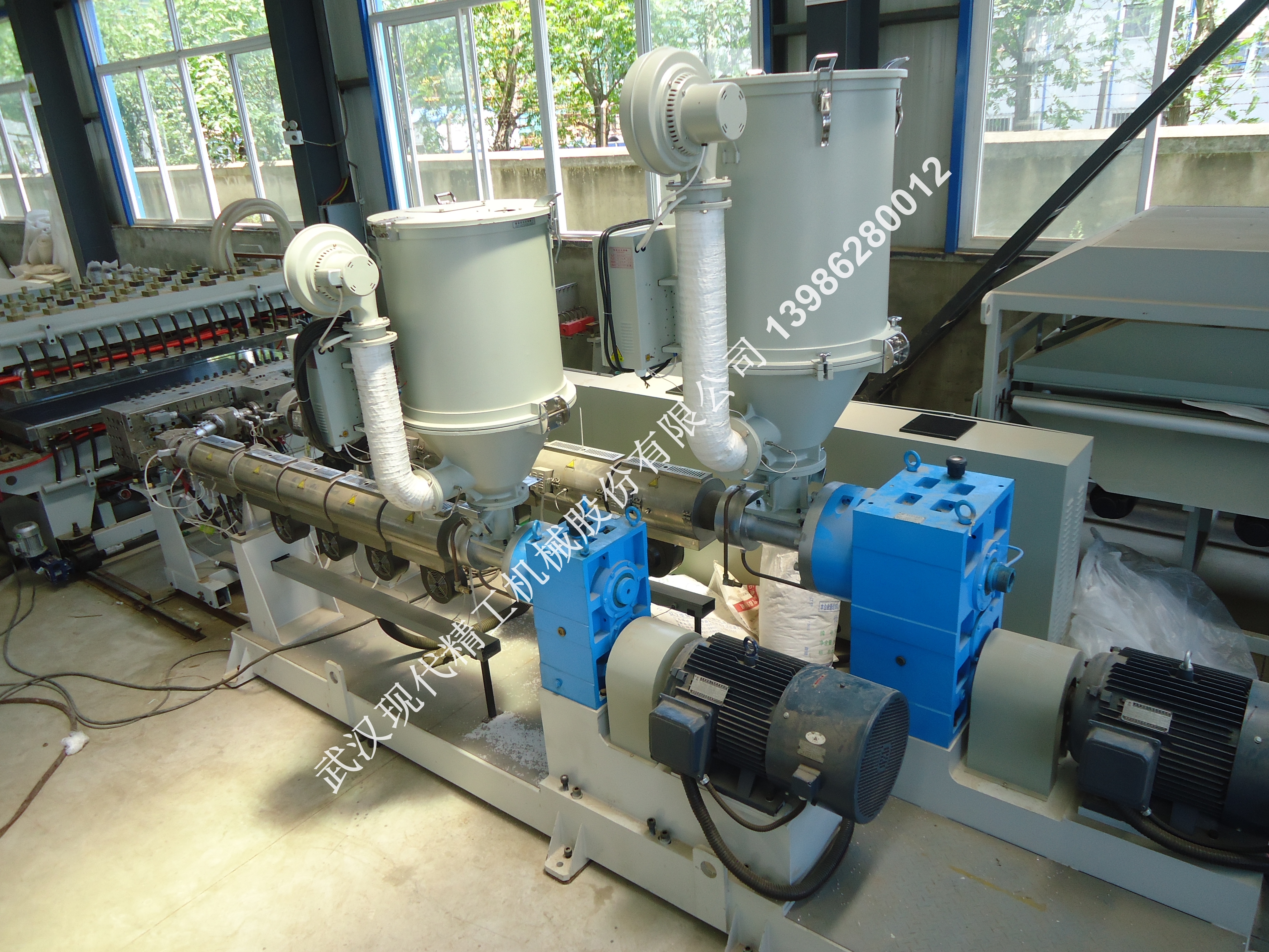 Hollow Building Formwork Machine - Metal, 400 Kg/hr Capacity, Customized Color, Plc Control System | Automatic Operation, 120mm Screw Diameter, 2-year Warranty, Direct Drive Type, Comprehensive Service Package