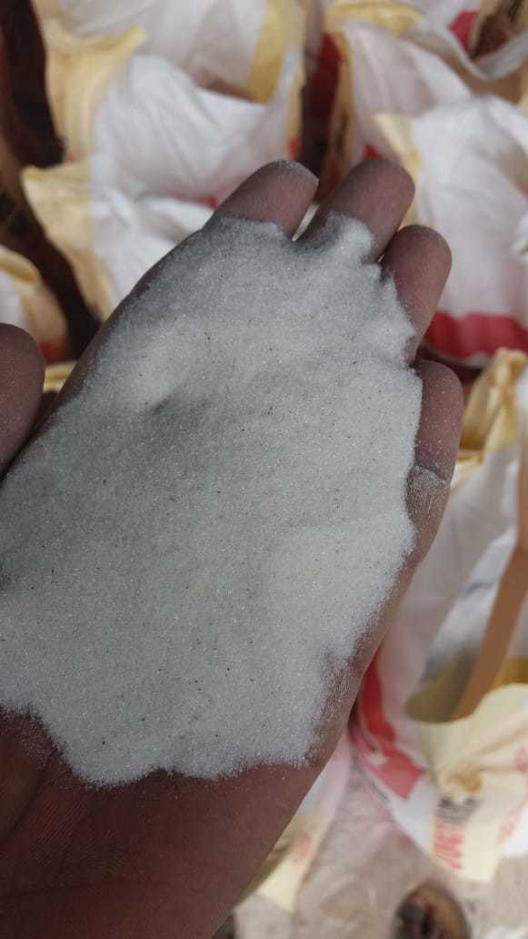 Supper White Different Size Crushed Granular Quartz Chips And Sand For Commercial And Industrial Use - Stone Form: Cut-to-size