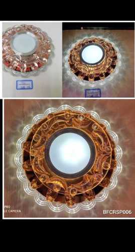 क्रिस्टल स्पॉटलाइट