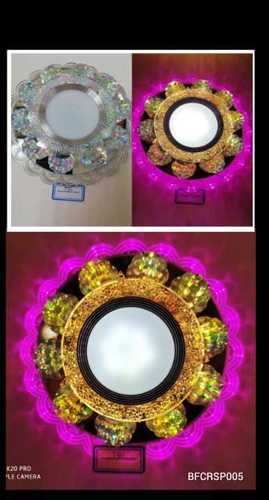 क्रिस्टल स्पॉटलाइट