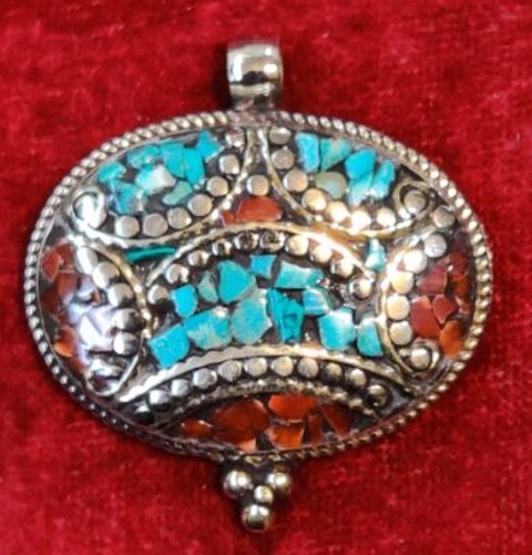 Stone Set Pendants Gender: Unisex