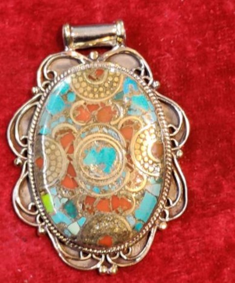 Stone Set Pendants Gender: Unisex