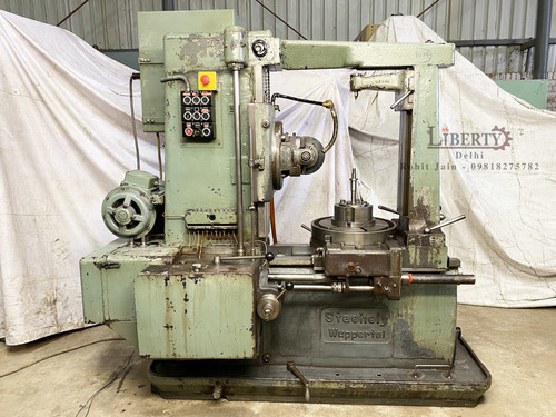 Staehely Gear Hobbing Machine