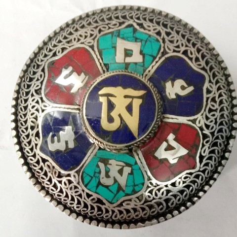 Tibetan Om Pendants Gender: Women