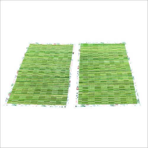 ग्रीन स्ट्रॉ मैट