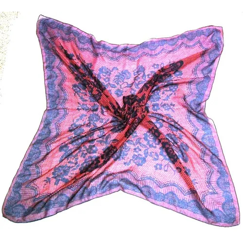 पिंक पॉली सिल्क स्क्वायर स्कार्फ