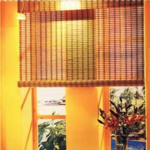 लकड़ी के रोल-अप ब्लाइंड्स