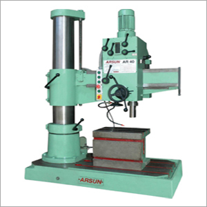 रेडियल ड्रिल मशीन