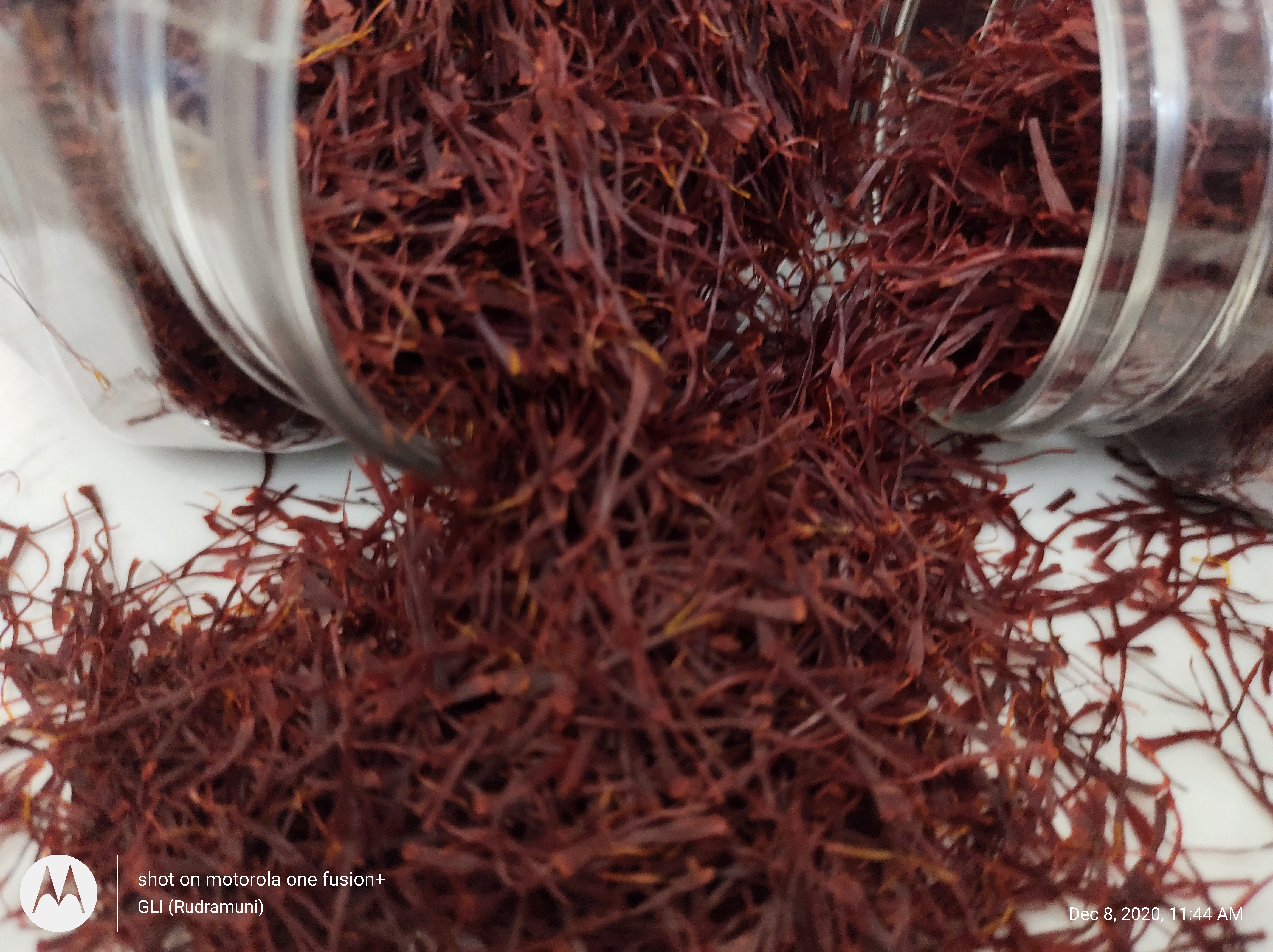 Gli Saffron - 98% Pure Organic Saffron Threads | Dried Grade A With Deep Color And Natural Aroma, Packaged In Bottles, Ideal For Food, Spa, And Perfumes