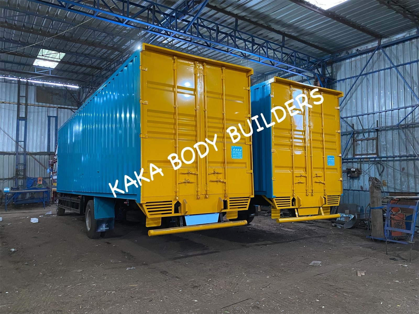 Truck Container Weight: 650 Kilograms (Kg)