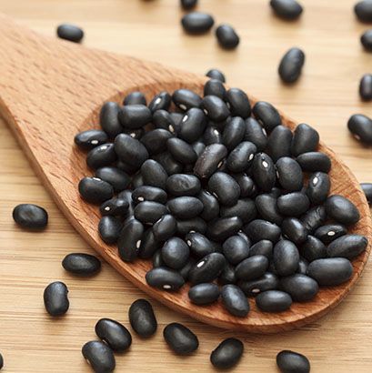 Black Urad Dal - 1kg, Black | High Protein, Dietary Fiber, Rich Nutrients, Versatile Use, <1% Impurities