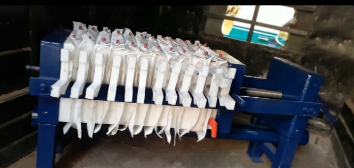 Filter Press - Manual Operation, 12 Plates With 300-400 Filter Area | High Efficiency Liquid And Wastewater Filtration Solution