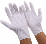 Knitted Gloves - Color: White