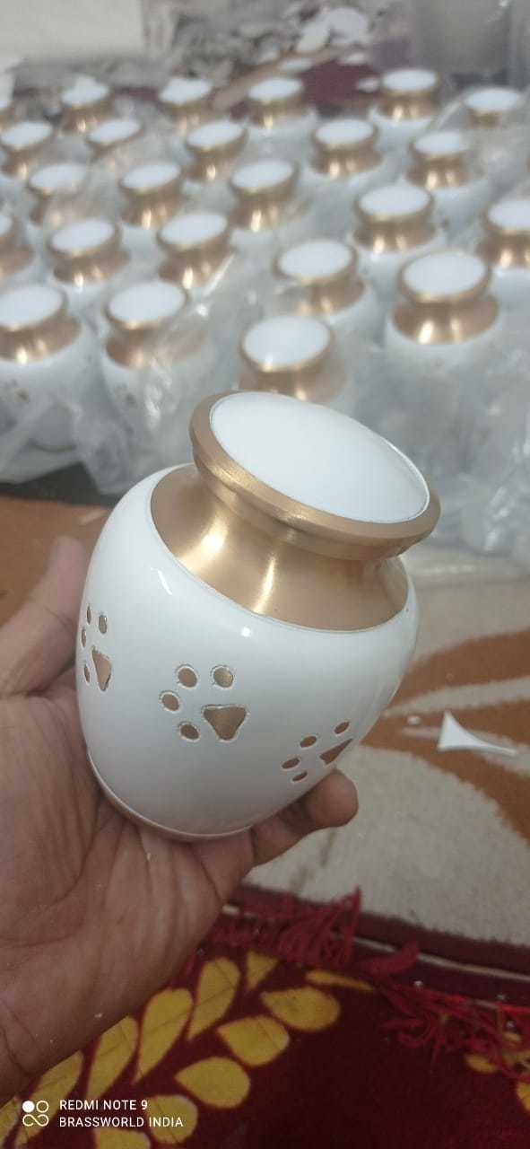 Brass Odyssey White With Golden Paw Urn Funeral Supplies