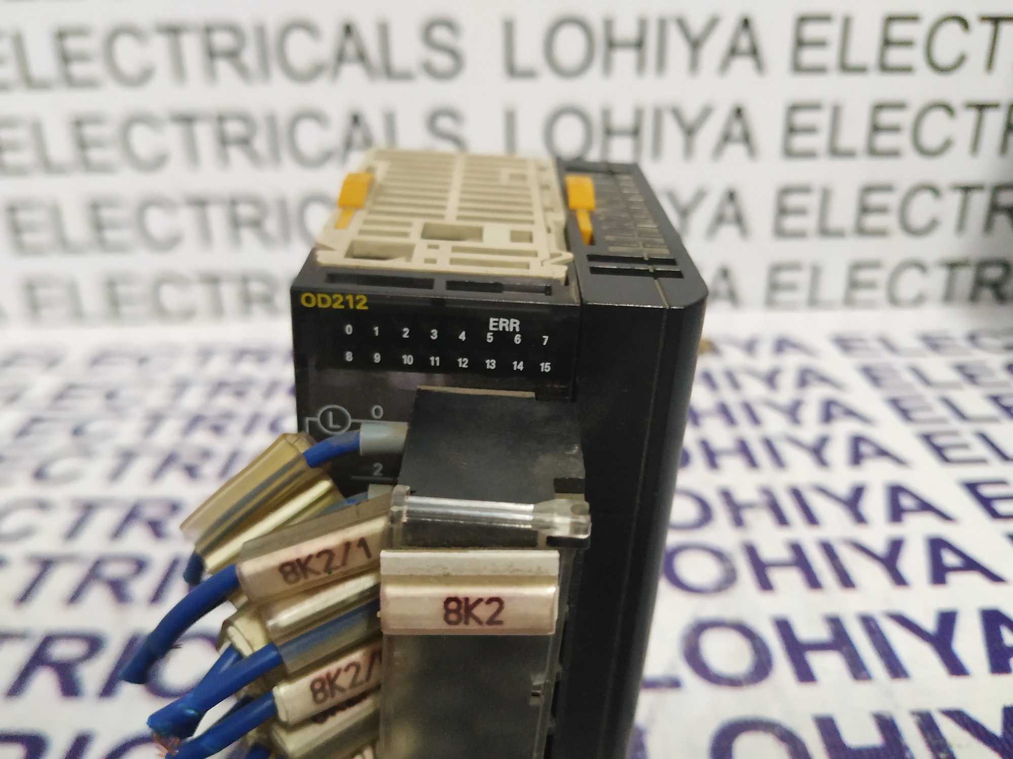Omron Plc Output Module 0d212