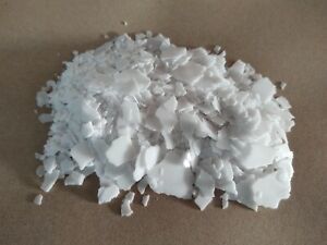 Potassium Hydroxide Powder - 90% Purity, White To Yellow Crystalline Solid | Industrial Applications In Soap Making, Electrolytes, And Alkaline Battery Production