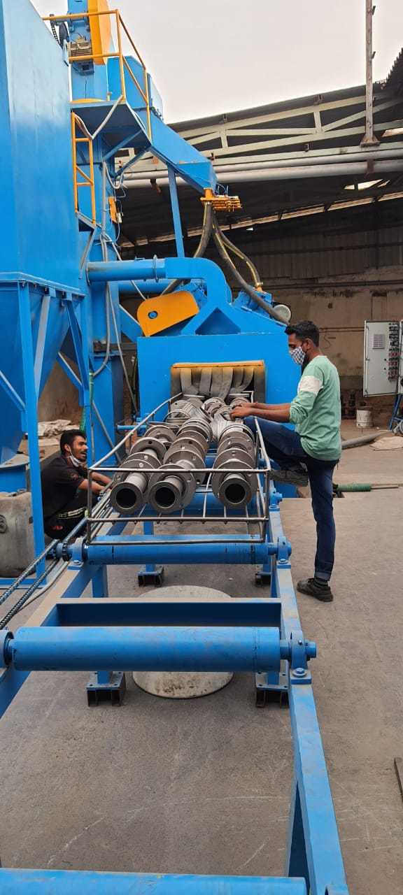 Roller Conveyor Shot Blasting Machine - Automatic Electric 4 Wheel System | Blue Green Color, Cnc Technology, Friendly Operating, 12 Month Warranty