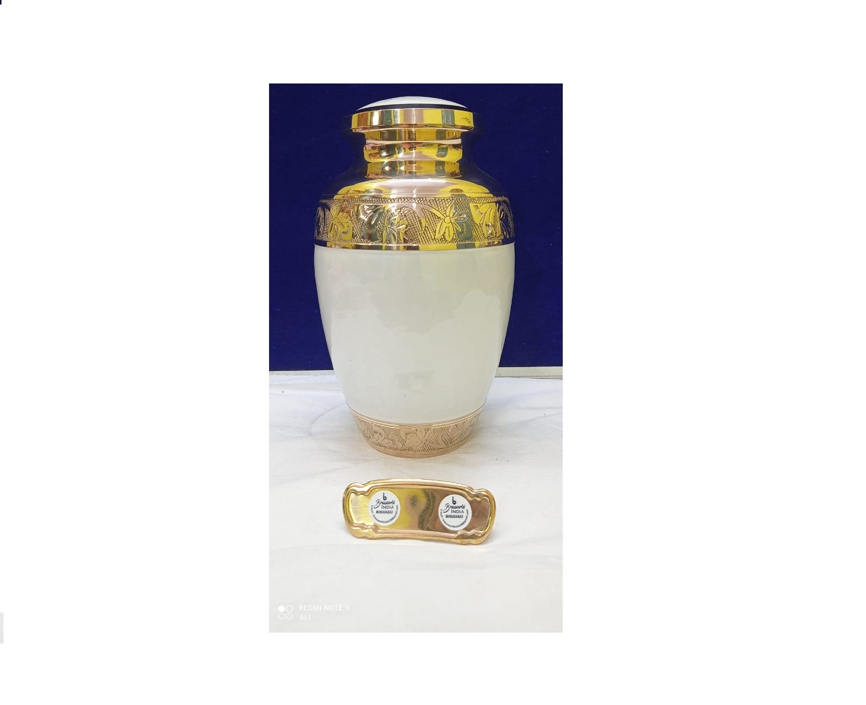 Brass White Cremation Adult Urn With Golden Engraved Funeral Supplies