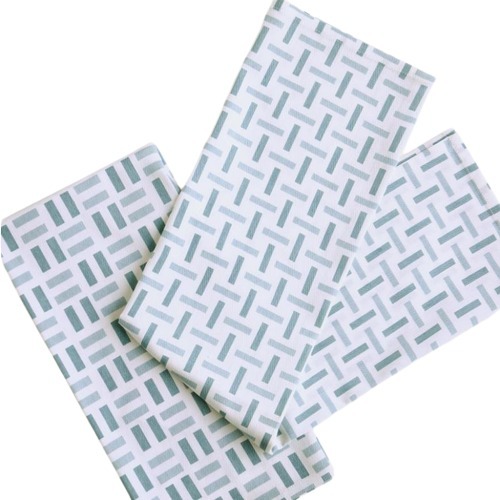 B And W Triangle Napkin - Cotton, 30 X 30 Cms | Customized Colors, Oil Absorbent & Skin Friendly, Printed & Woven Patterns