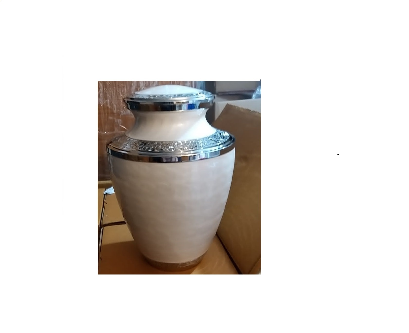 Brass High Quality Golden Engraved Cremation Urn Funeral Supplies