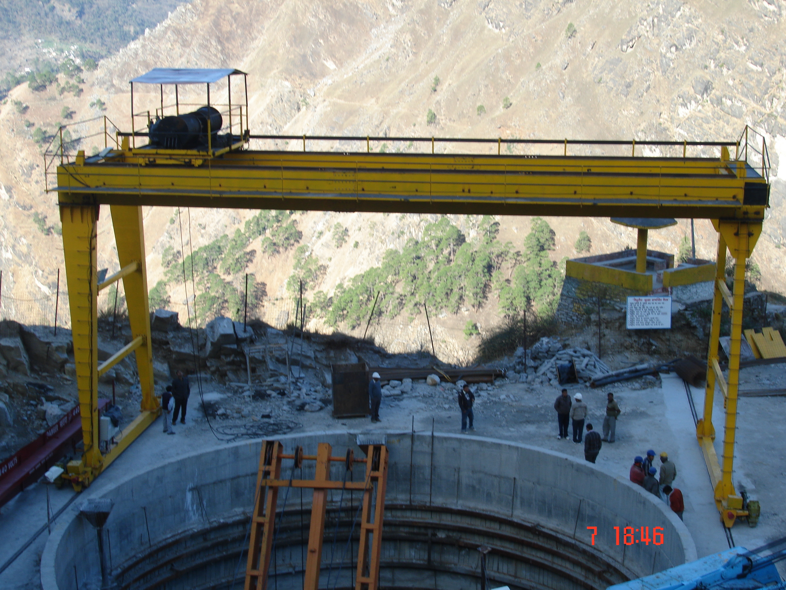 Overhead Gantry Crane - Color: Golden Yellow Or Handpicked Color