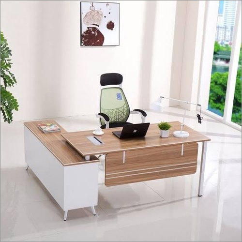 5 x 2 Feet Wooden Director Desk