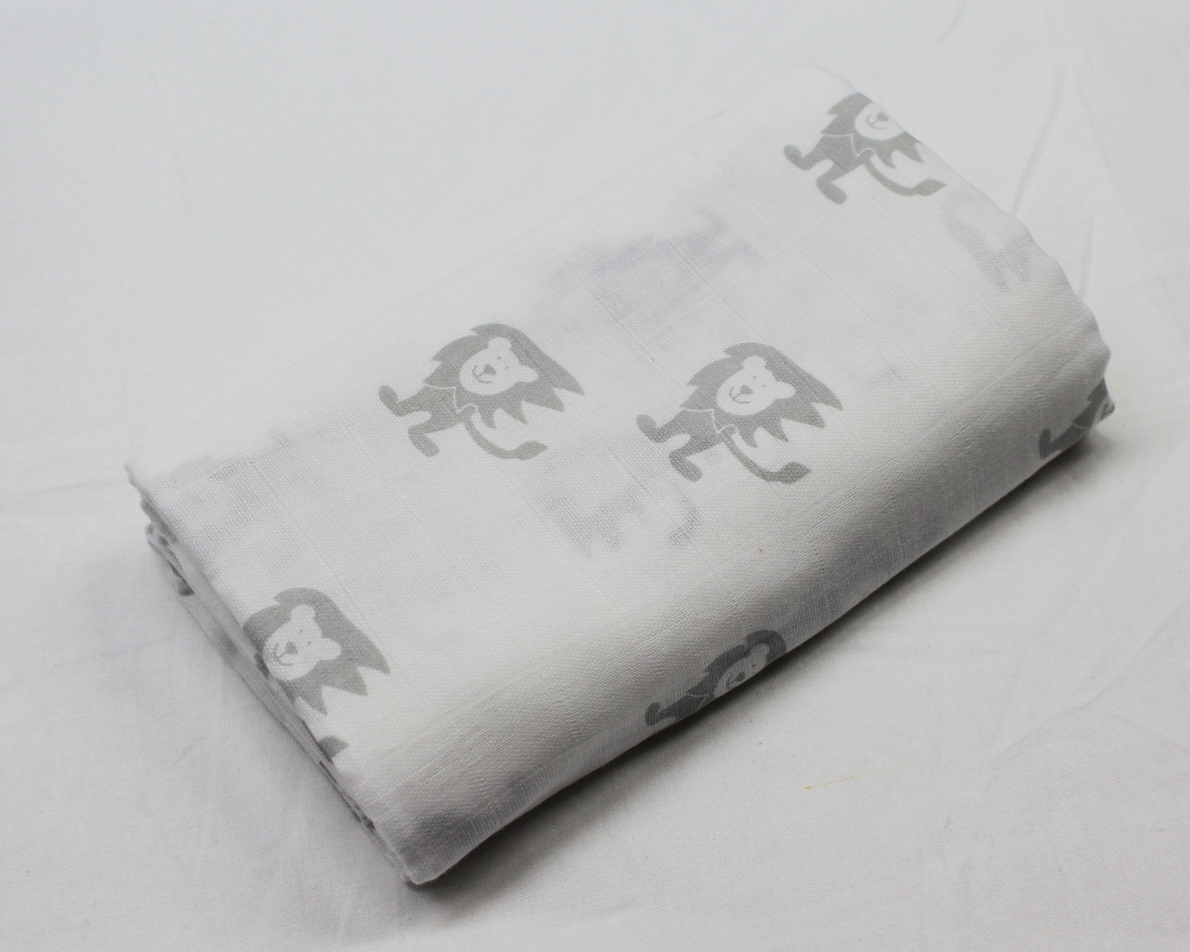 Dot Printed Swaddle Age Group: Adults