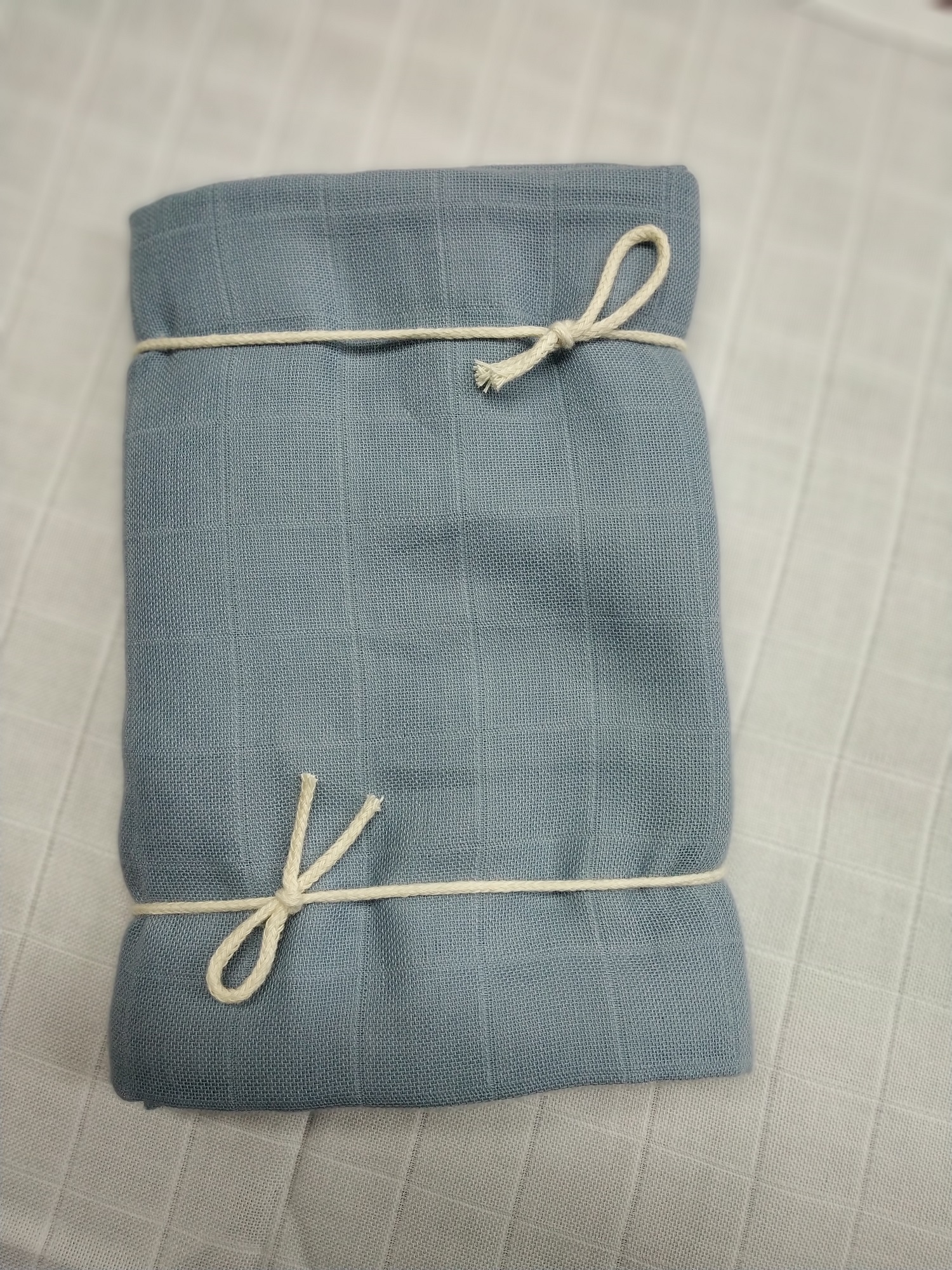 Dot Printed Swaddle Age Group: Adults