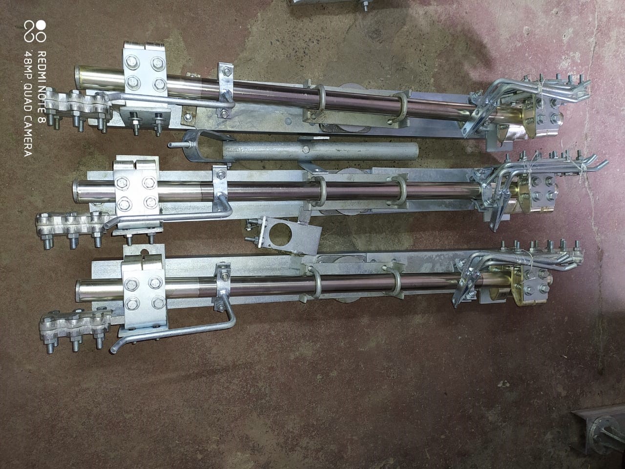 33 Kv Double Break Porcelain Isolator - 400 Amps, Hot Dip Galvanized, Brown Glazed Insulators | Long Life, Weather Resistant, Easy Installation, Pole Line And Substation Fittings