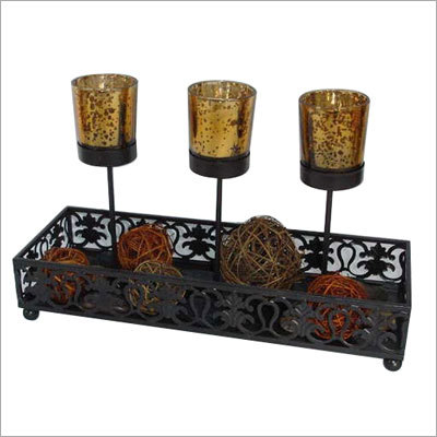 कांसा मोमबत्ती स्टैंड